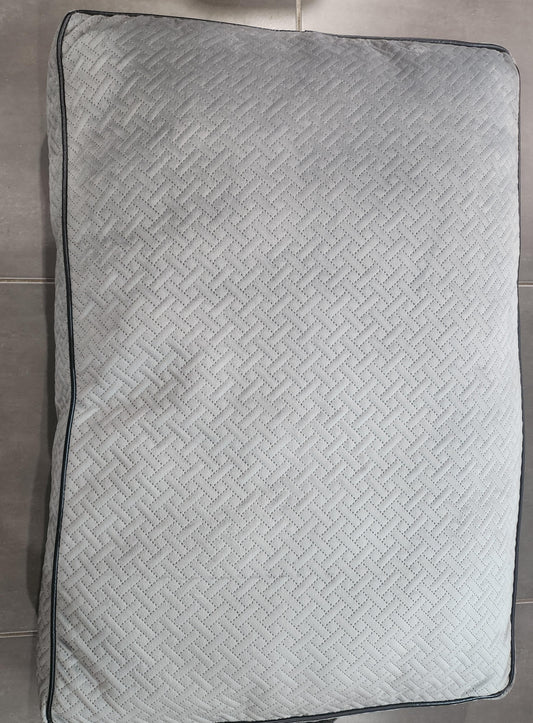 Brooklands Deluxe Pet Bed
